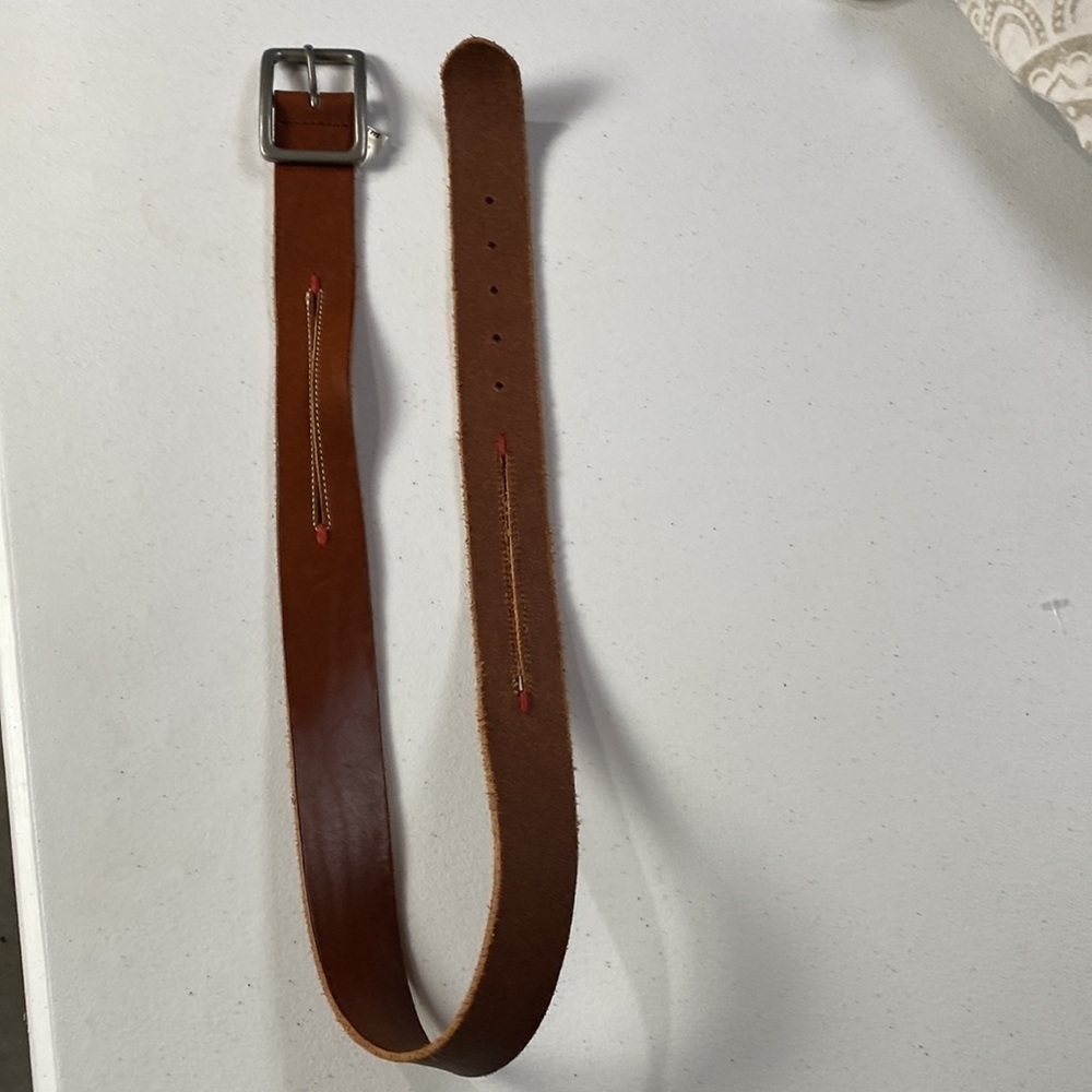 Eddie Bauer women Belt/ Made in Italy/Size Small/Color Brown - Picture 2 of 10